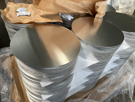 0.2-0.5mm di spessore Aluminium Circle 3004 per utensili da cucina E gli ordini vengono effettuati direttamente in fabbrica.