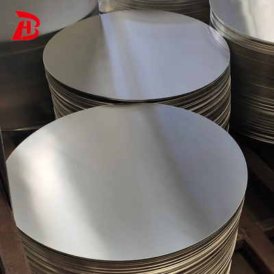 0.2-0.5mm di spessore Aluminium Circle 3004 per utensili da cucina E gli ordini vengono effettuati direttamente in fabbrica.