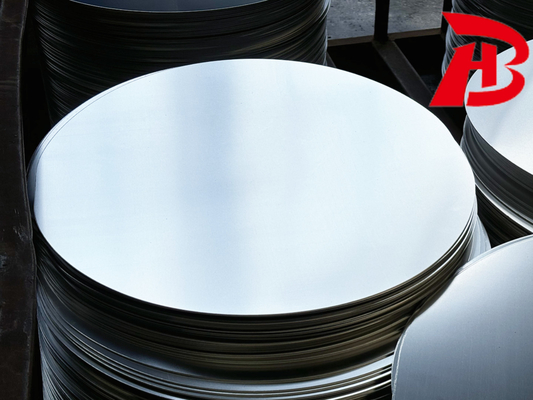 Processo di produzione Superficie circolare di alluminio fine Performance di trazione dello specchio liscia Forte per utensili da cucina non appiccicosi