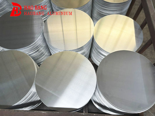 Disco in alluminio ad alta planarità con superficie liscia Lega 1050 1060 3003, spessore 0,3–6 mm, formato personalizzato in alluminio per copri lampada e vasi