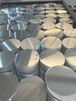 Disco di alluminio di alta piattazza 1050/3003 Lega O H12 Temperatura CC DC Materiale Resistente al profondo disegno Crack Diametro personalizzato per pentole Pane Stamping industriale