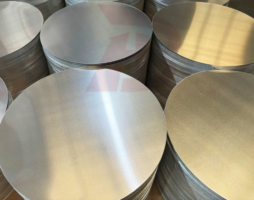 1 Serie di lamiera circolare di alluminio Fusione a laminatura a caldo Processo di laminatura Produttori di lavorazione dello specchio venduti direttamente