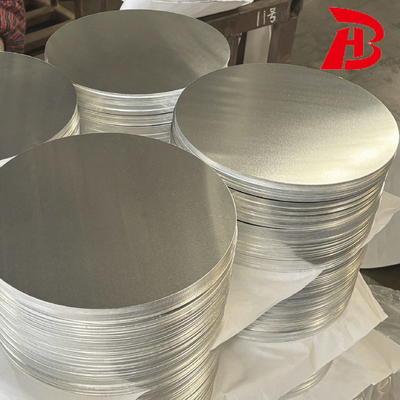 1000 serie di strisce di bobina di alluminio finemente lavorata e personalizzabile per utensili da cucina, luci e segnali di avvertimento.
