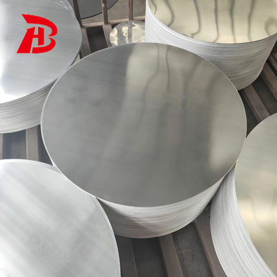 Dimensione personalizzata Cerchio di alluminio 0,3-6 mm Spessore 100-1000 mm Diametro CC DC Materiale 1050 1060 3003 Lega resistente alle crepe Disegno profondo per utensili da cucina e lampadari
