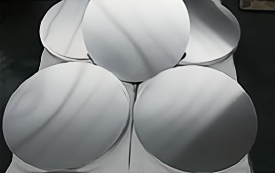 Cerchi uniformi in alluminio argentato lega 1050 diametro 80-1600MM per riflettori per illuminazione e uso industriale