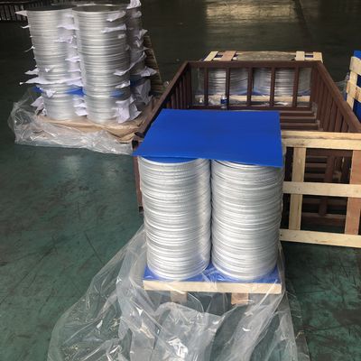 Disco in alluminio ad alta planarità con superficie liscia Lega 1050 1060 3003, spessore 0,3–6 mm, formato personalizzato in alluminio per copri lampada e vasi