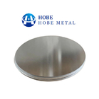 Un wafer di alluminio a laminazione a caldo di 3003 dischi del cerchio in strato di alluminio per il contenitore profondo