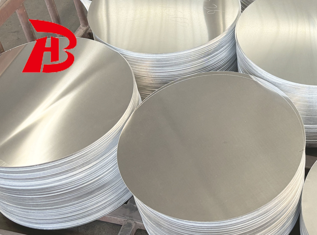 Fabbricazione di superfici finite Casserole Dischi di alluminio Circoli 1050 H12 H14 H16 H18 H0 Cc Materiale Dc Materiale per il rivestimento della padella