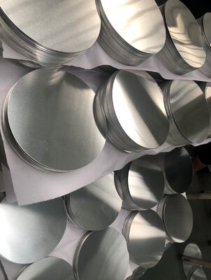 Disco di alluminio di alta piattazza 1050/3003 Lega O H12 Temperatura CC DC Materiale Resistente al profondo disegno Crack Diametro personalizzato per pentole Pane Stamping industriale